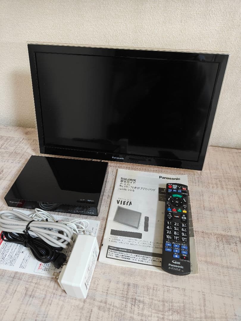 Panasonic ポータブルデジタルテレビ UN-19F5 19インチ
