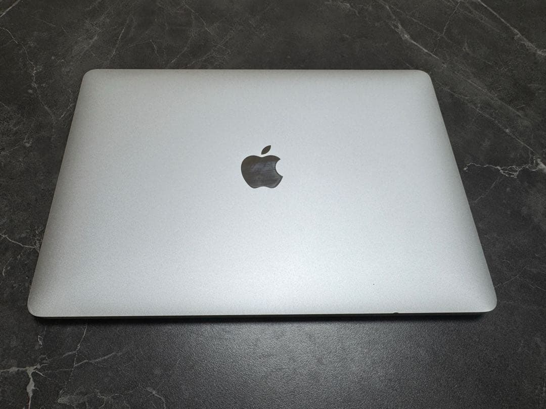 Apple M1 MacBook Air シルバー 13インチ　1TB