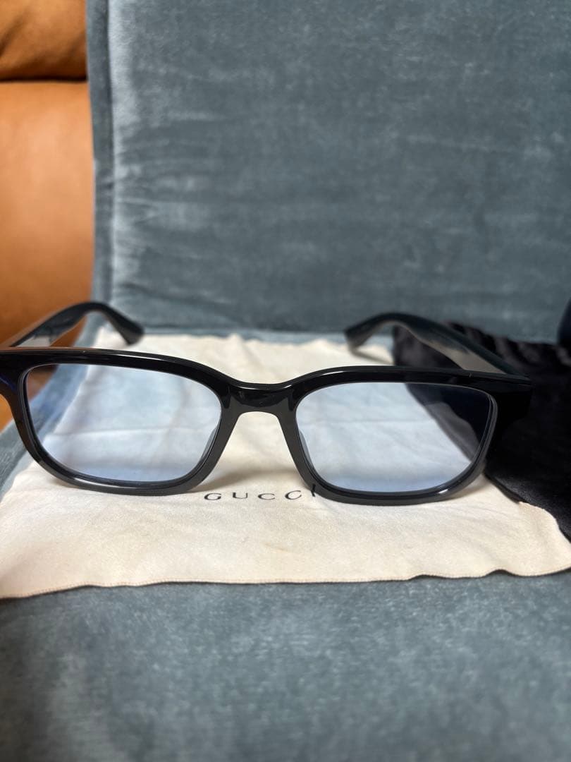 メ*0様 GUCCI ブラックフレーム サングラス