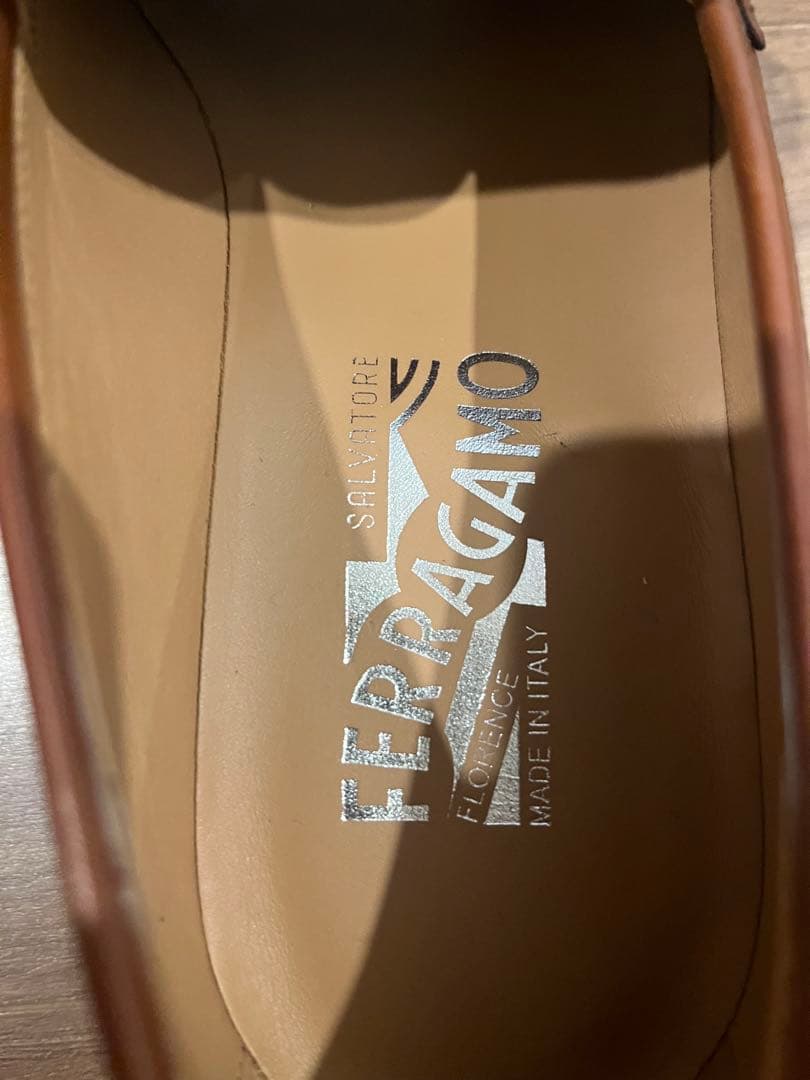 Salvatore Ferragamo トラメッザ サイズ 6 EEE