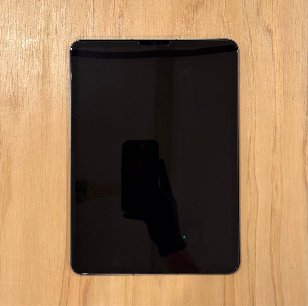 アップル　アイパッド　プロ　第三世代　11インチ　128ギガバイト　セルラー