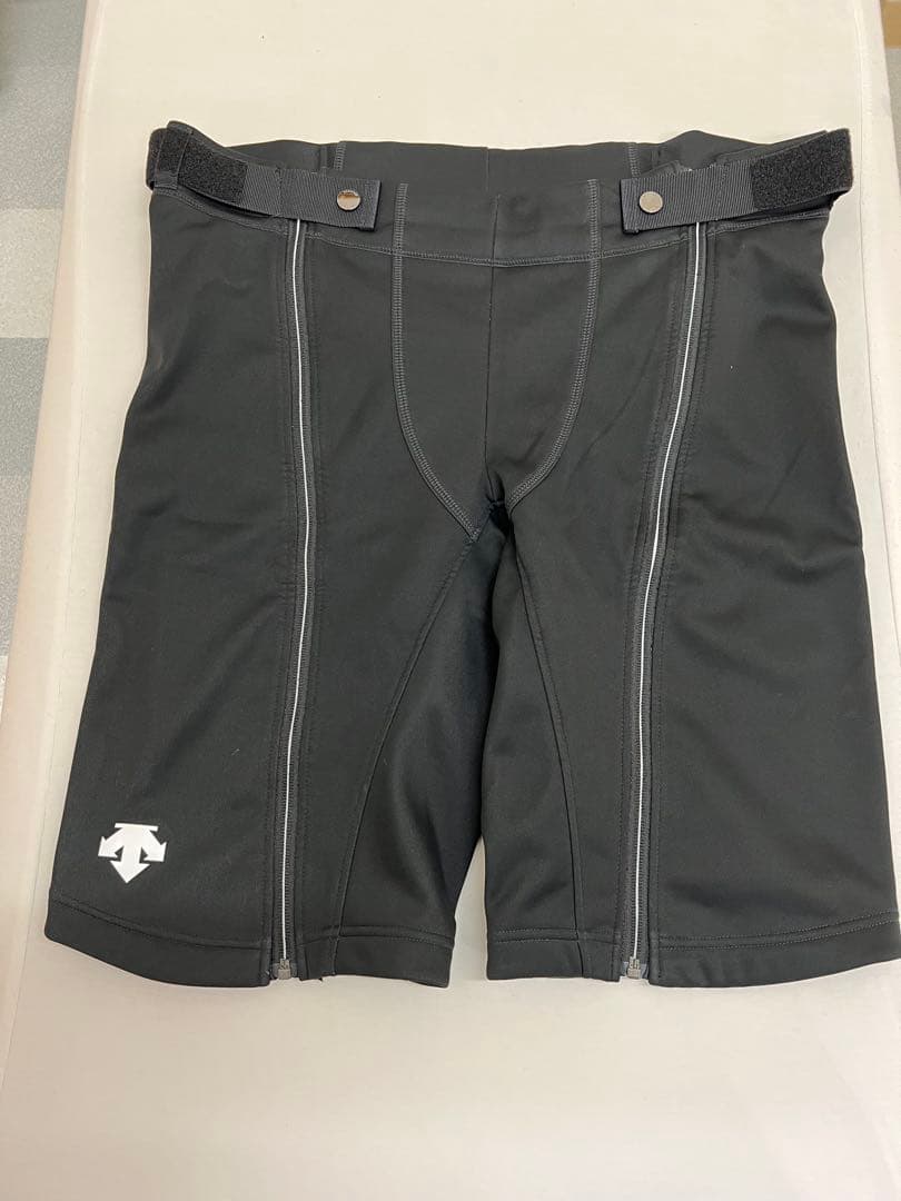 DESCENTEバリアハーフパンツサイズXO