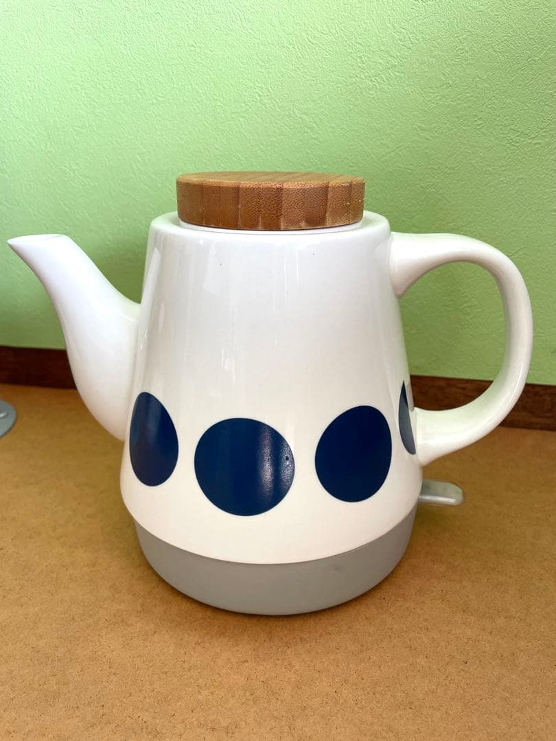 オンリリOnlili♡陶器ケトル♡北欧風ケトル♡廃盤品