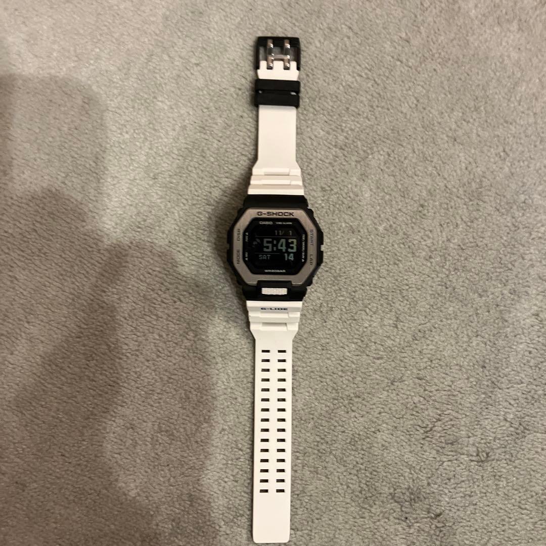 G-SHOCK デジタル腕時計 ホワイト/ブラック