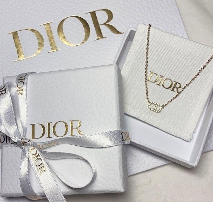 Dior ゴールド ネックレス ロゴデザイン ディオール　DIOR
