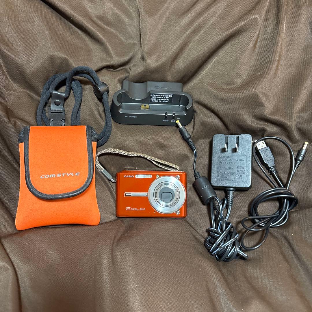 CASIO EXILIM ex-s600 コンパクトデジタルカメラ　動作確認済み
