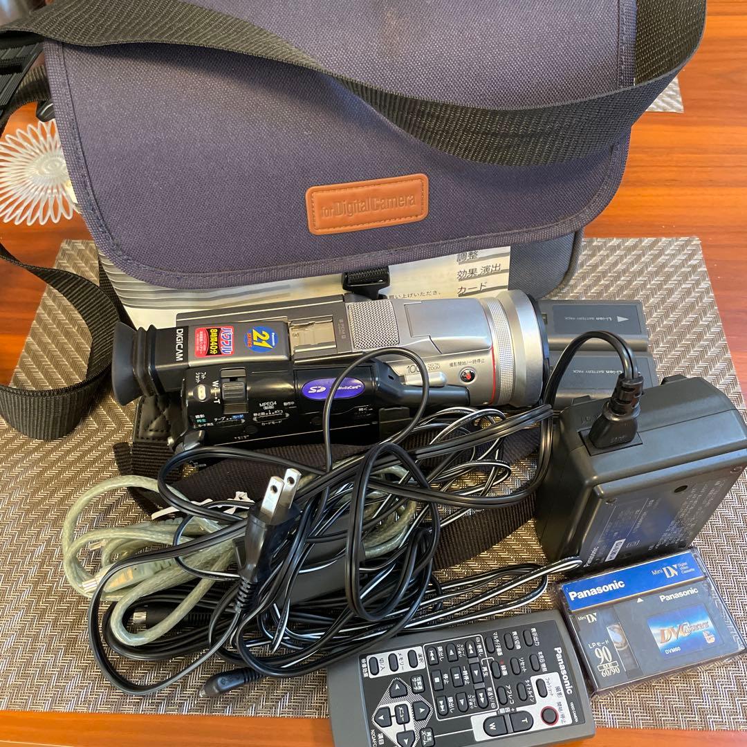 Panasonic DVカメラ リモコン・バッテリー付き