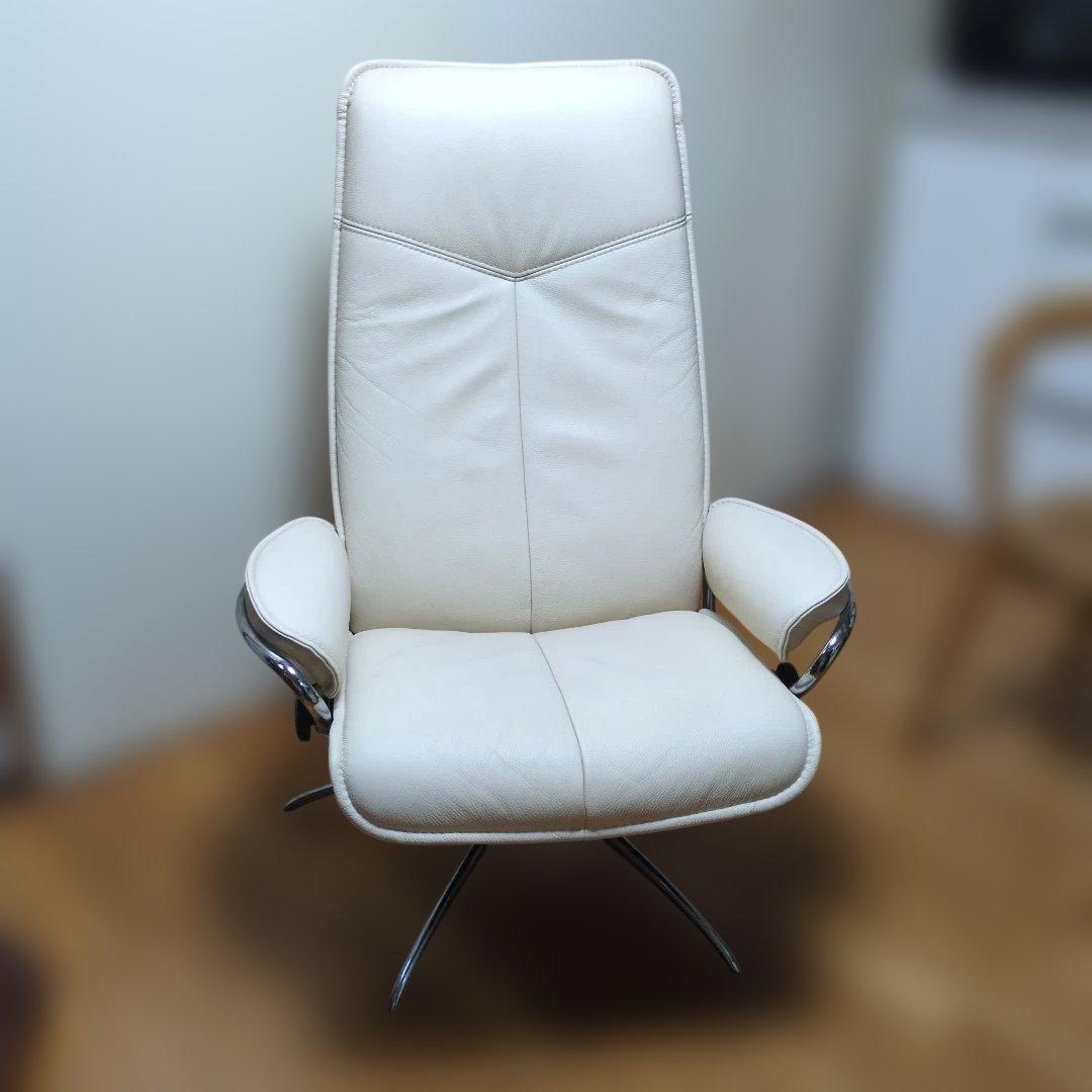 エコーネス　ホワイトレザーアームチェア