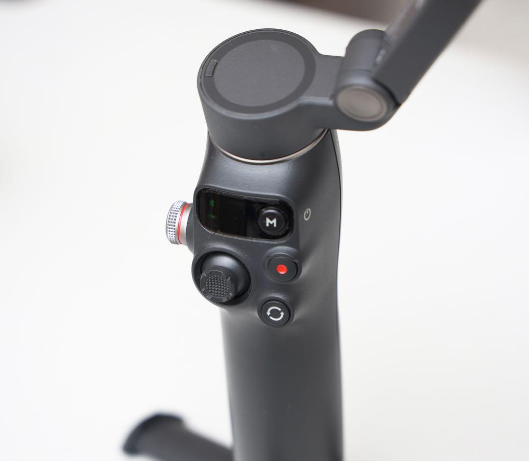 【くぼっち】DJI Osmo Mobile 7p 3軸ジンバル