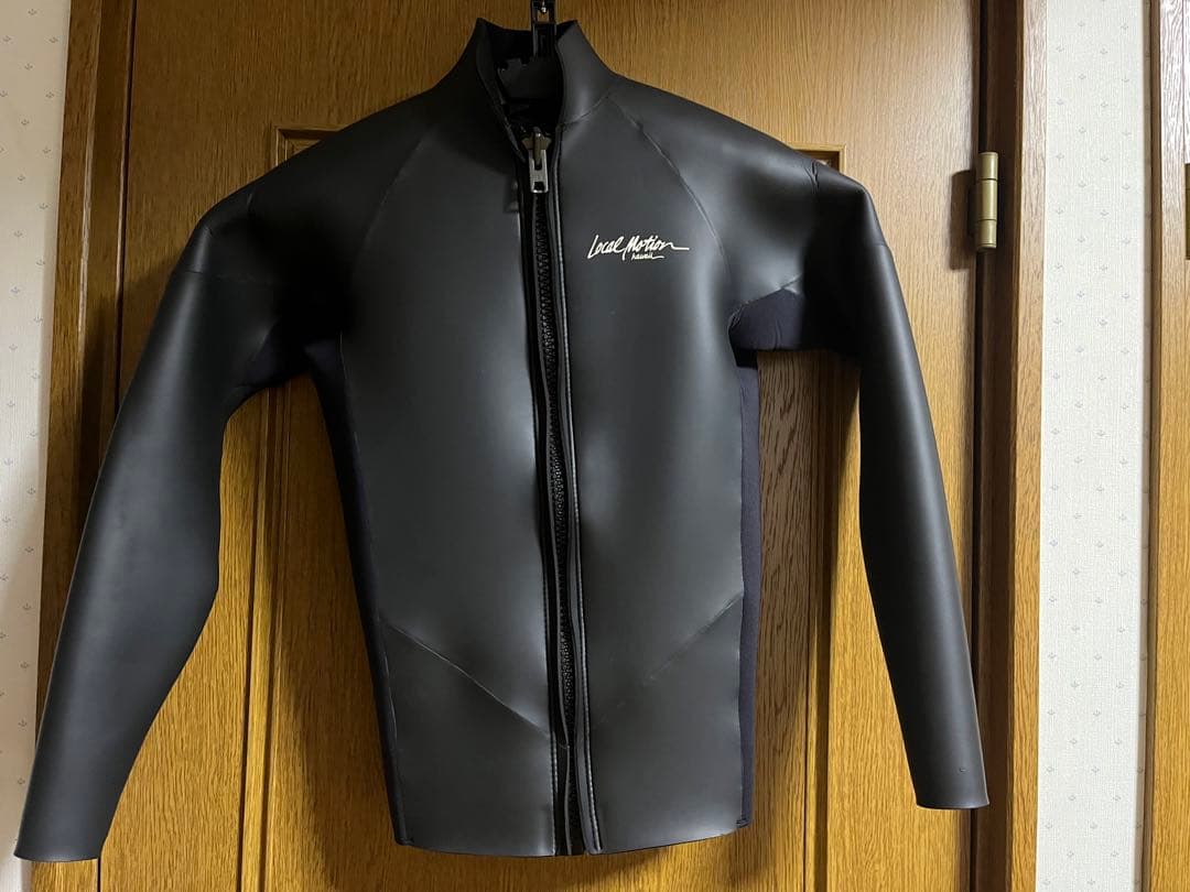 ローカルモーション　タッパー　ウェットスーツ