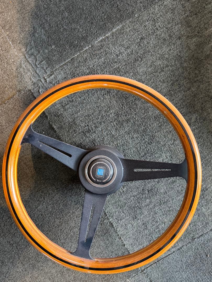 ナルディ （NARDI） ウッドステアリング 36パイ