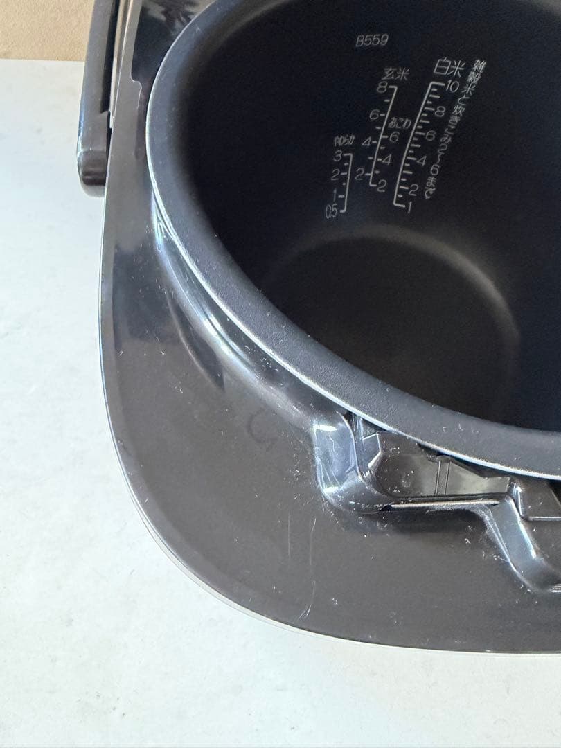 ZOJIRUSHI 象印NW-JU18 圧力IH炊飯ジャー