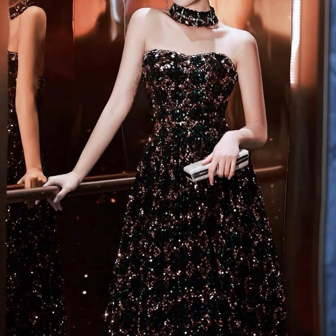 スパンコールが煌びやかでオシャレな柄のベア イブニングドレス