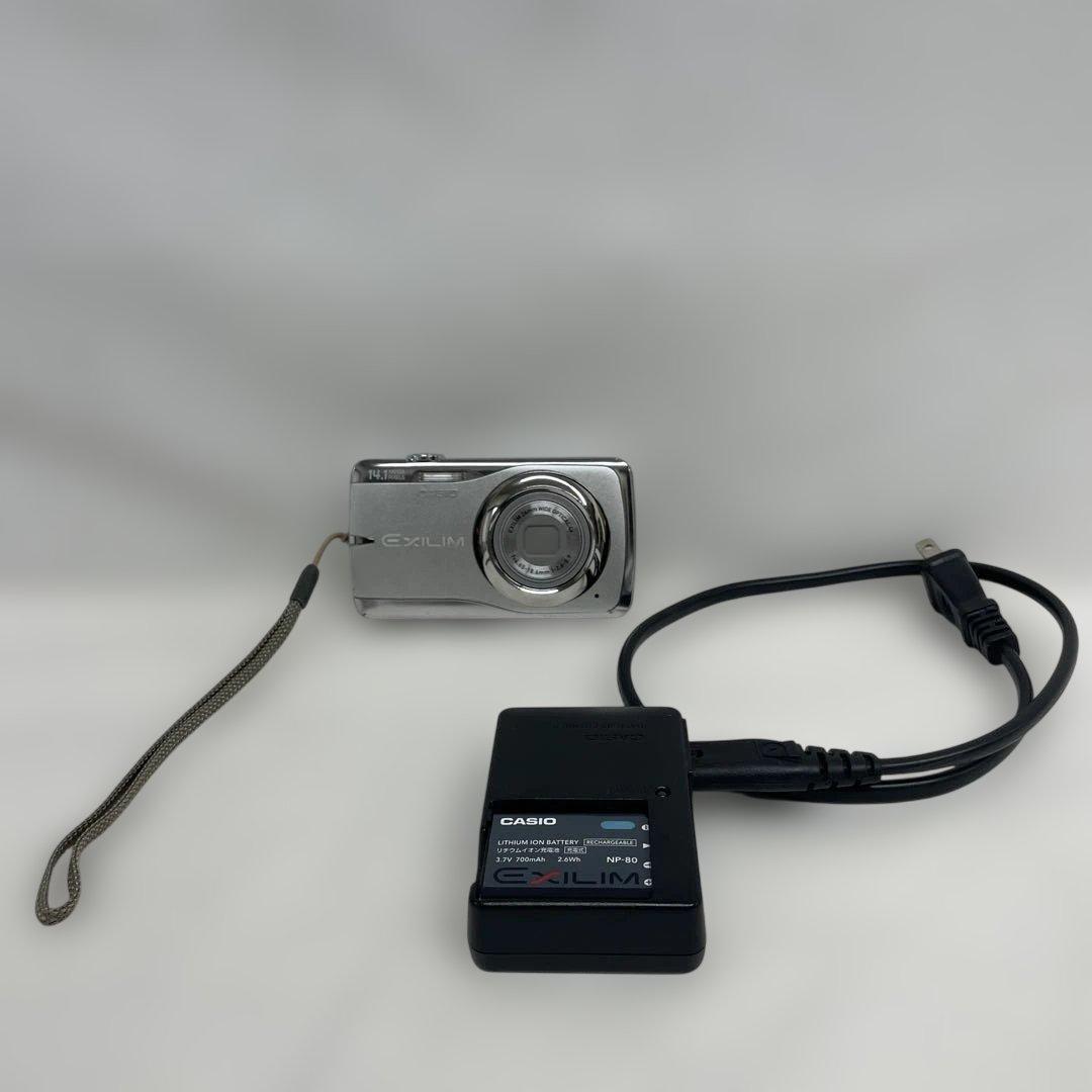 キャノン　EXILIM EX-Z550 デジカメ　本体　バッテリー　充電器