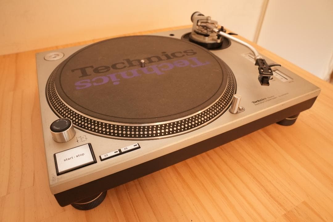 Technics SL1200 Mk3 ターンテーブル