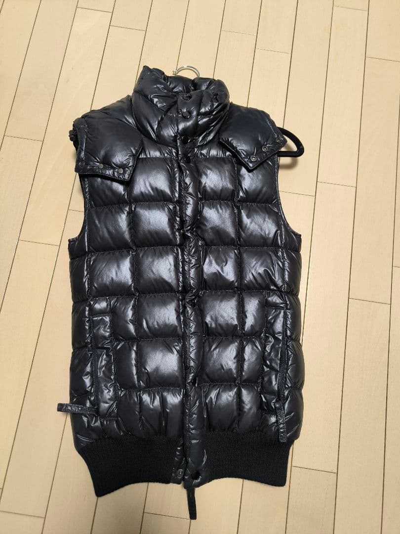 AKM DUVETICA ダウンベスト S ブラック