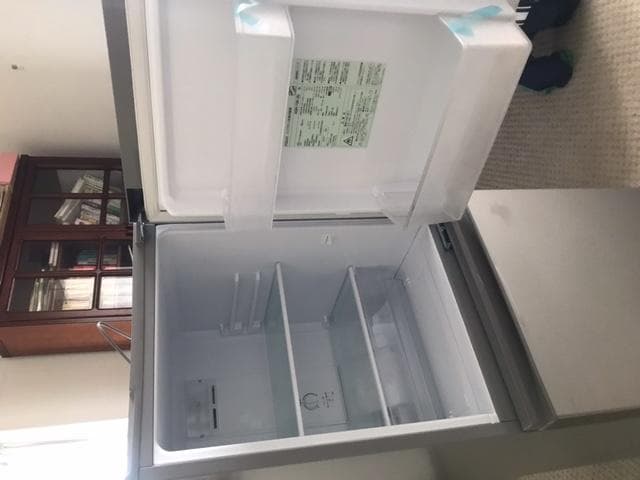 新品冷蔵庫AQR-13K