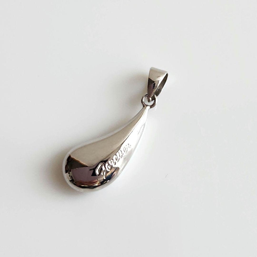 プラチナPt900　 ティアドロップ　ペンダントトップ　チャーム 刻印あり
