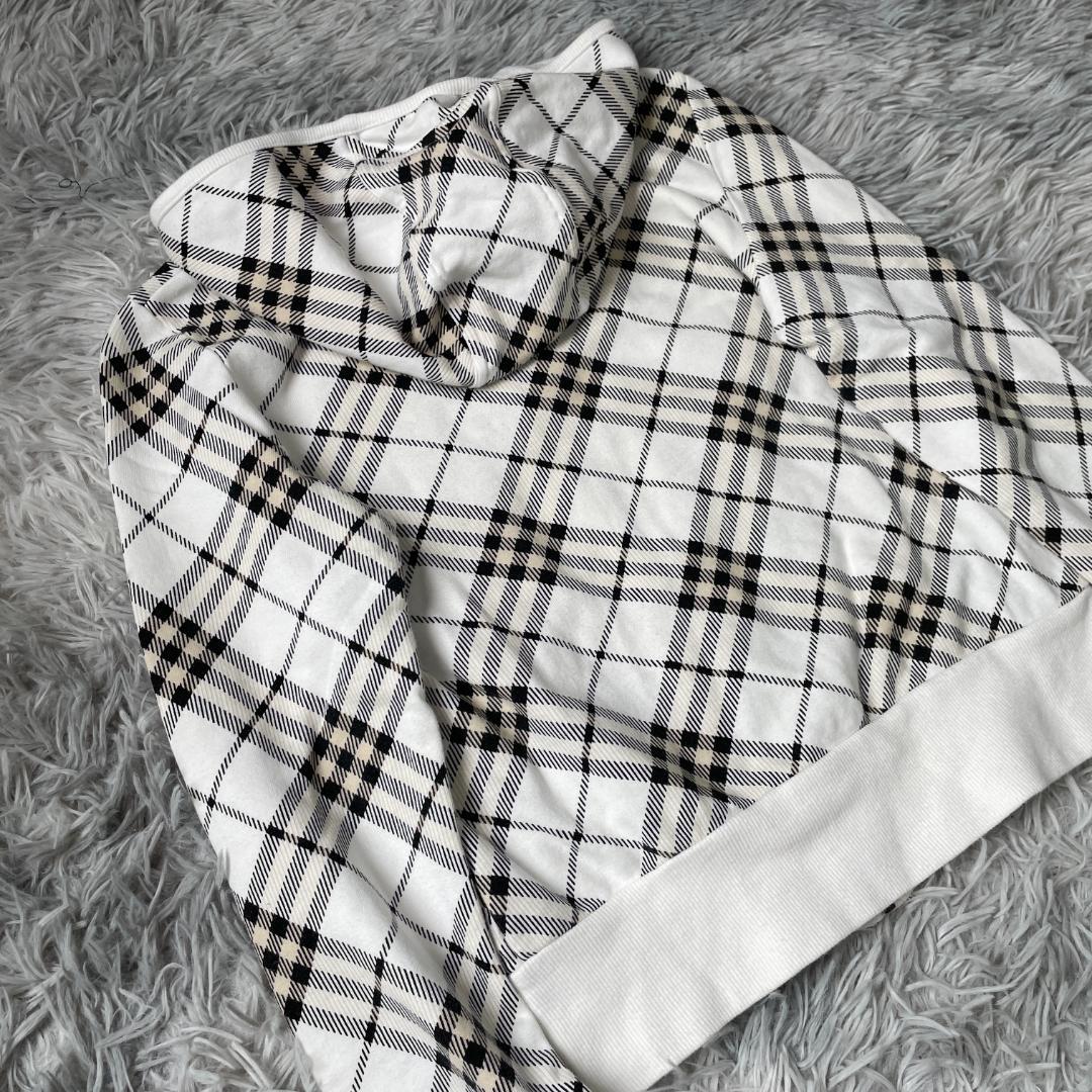 バーバリーブルーレーベル ノバチェック ジップパーカー 日本製 白