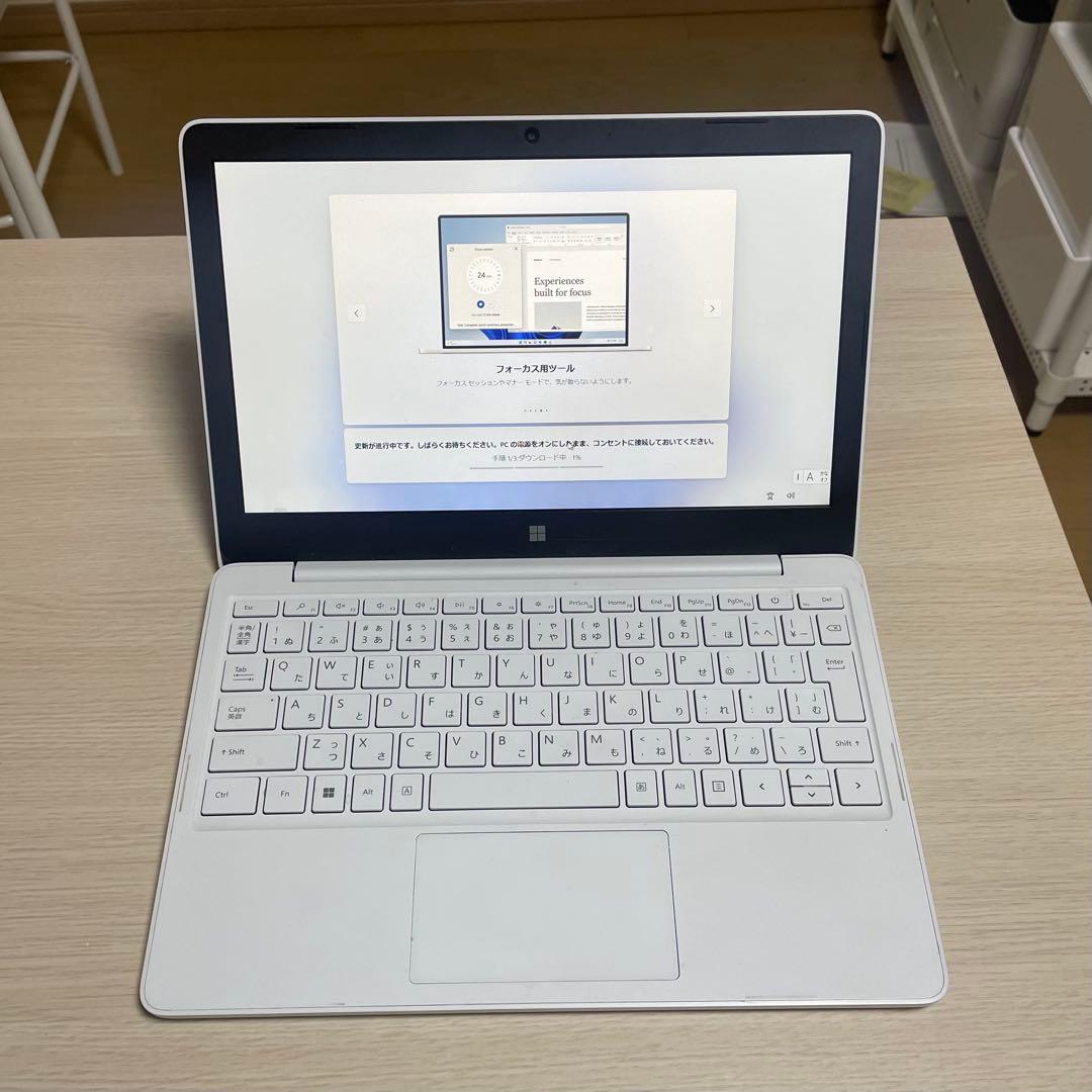 Surface Laptop SE メモリ8GB SSD128GB