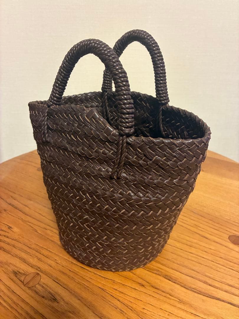 Aeta フルレザーカゴバック