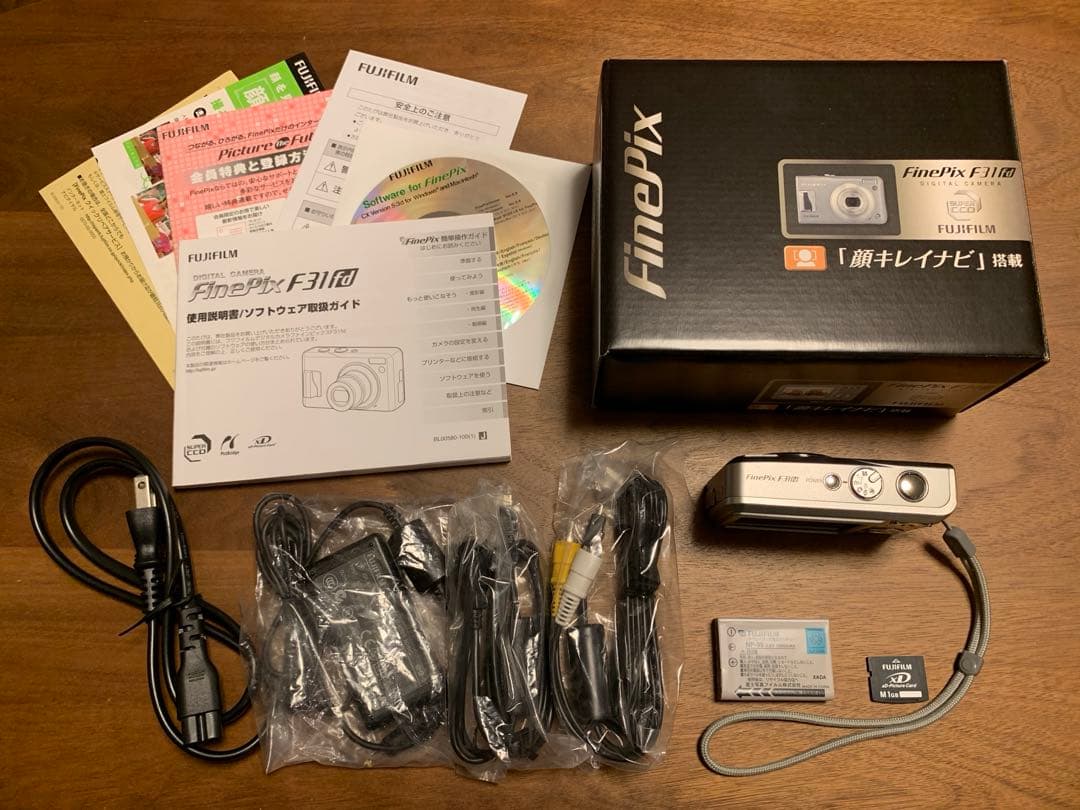 FUJIFILM FinePix F31fd コンパクトデジタルカメラ