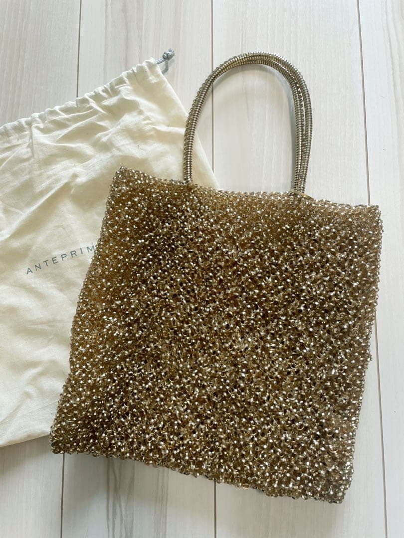 美品★ANTEPRIMA アンテプリマ　★スタンダード　スクエア　ゴールド