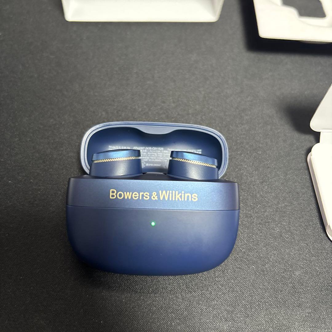 Bowers & Wilkins Pi8 ミッドナイト・ブルー