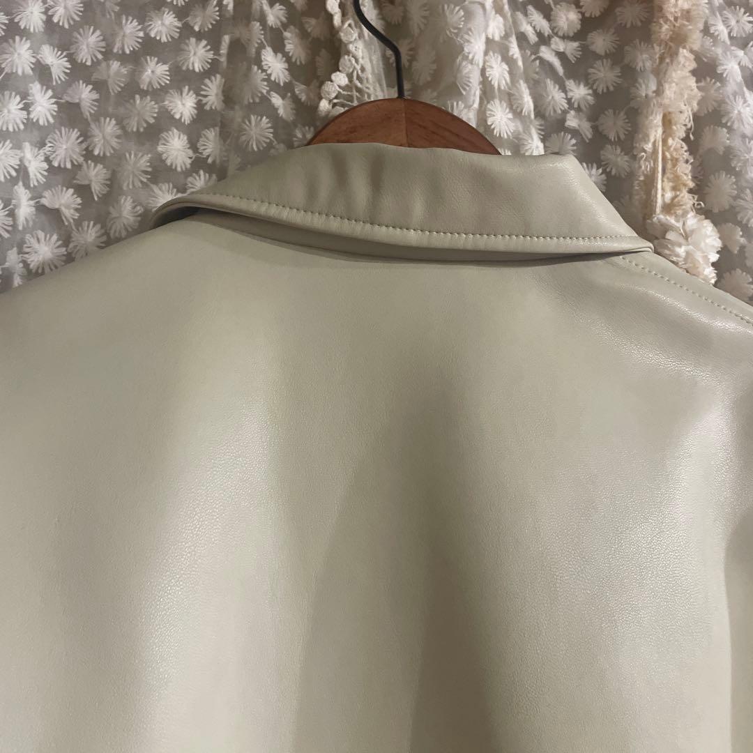 anuke アンヌーク エコレザーオーバージャケット 38 クリーム