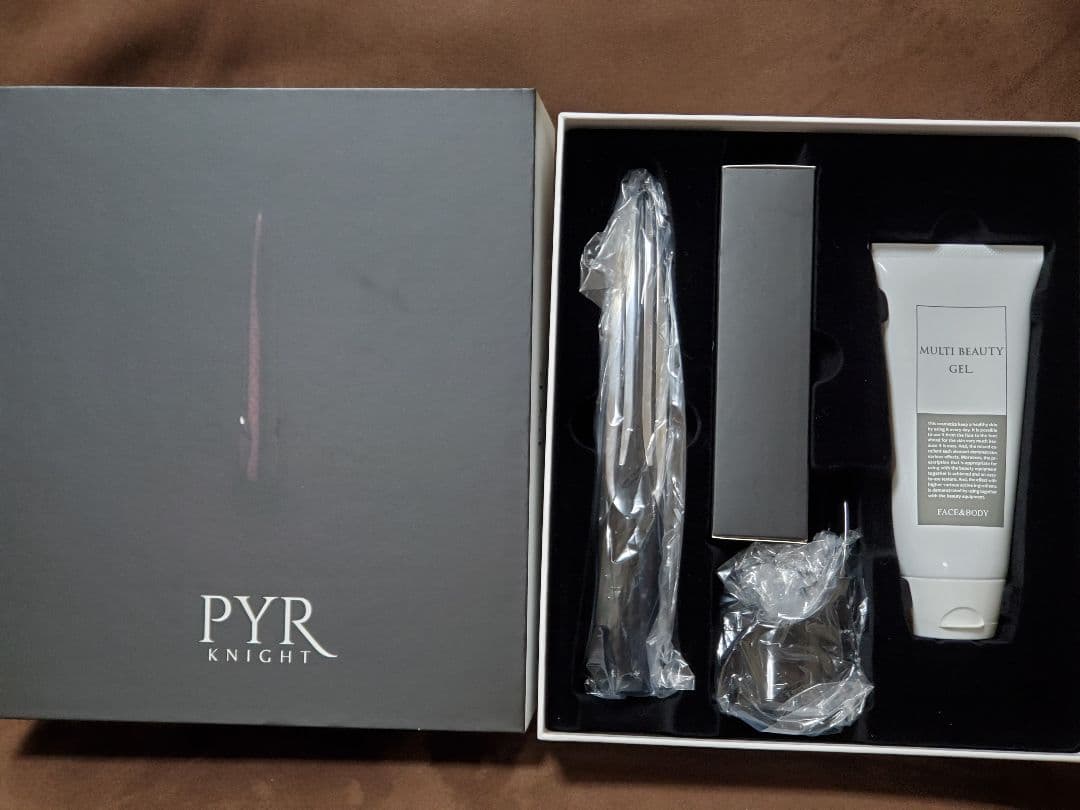【新品同様】PYR KNIGHT 正規品 美顔器 & マルチビューティージェル