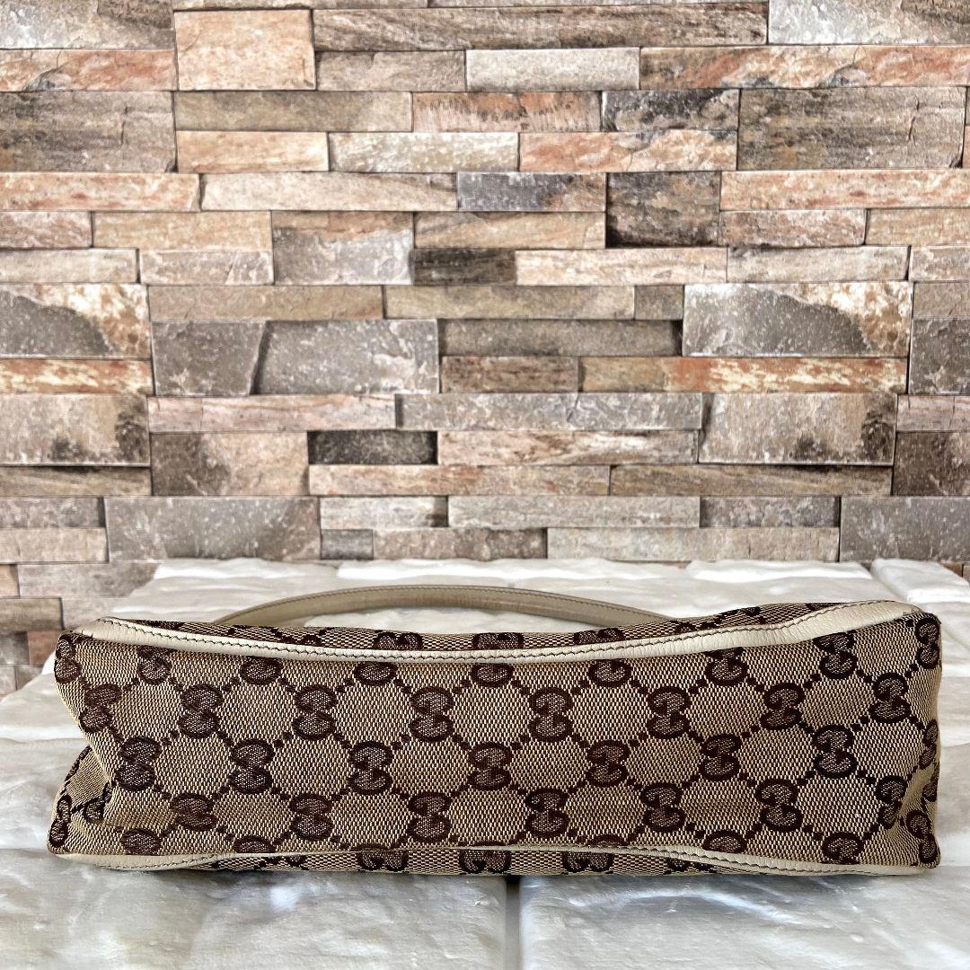 【人気】GUCCI　グッチ　アビー　GGキャンバス　ワンショルダーバッグ　y2k