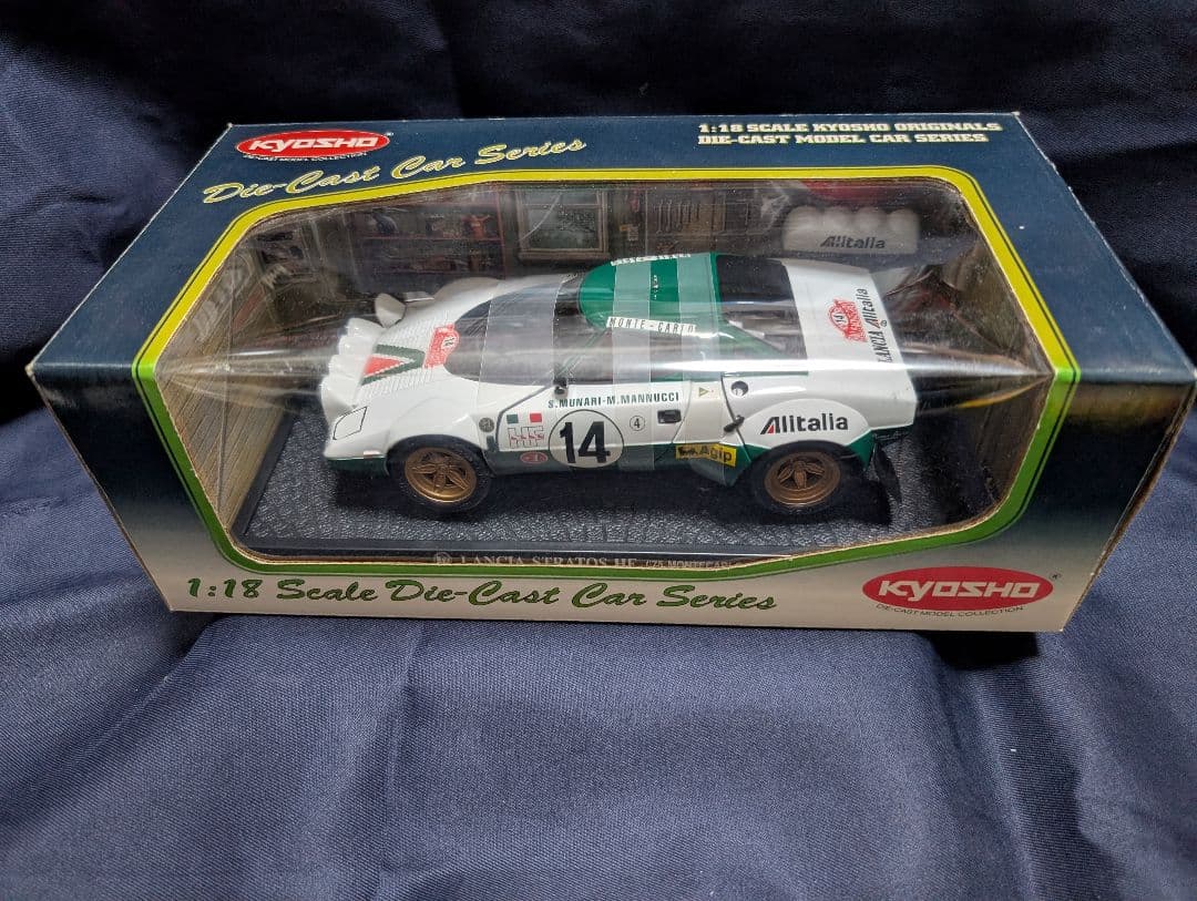 京商 ミニカー　ランチアストラトスラリーAlitalia 1:18