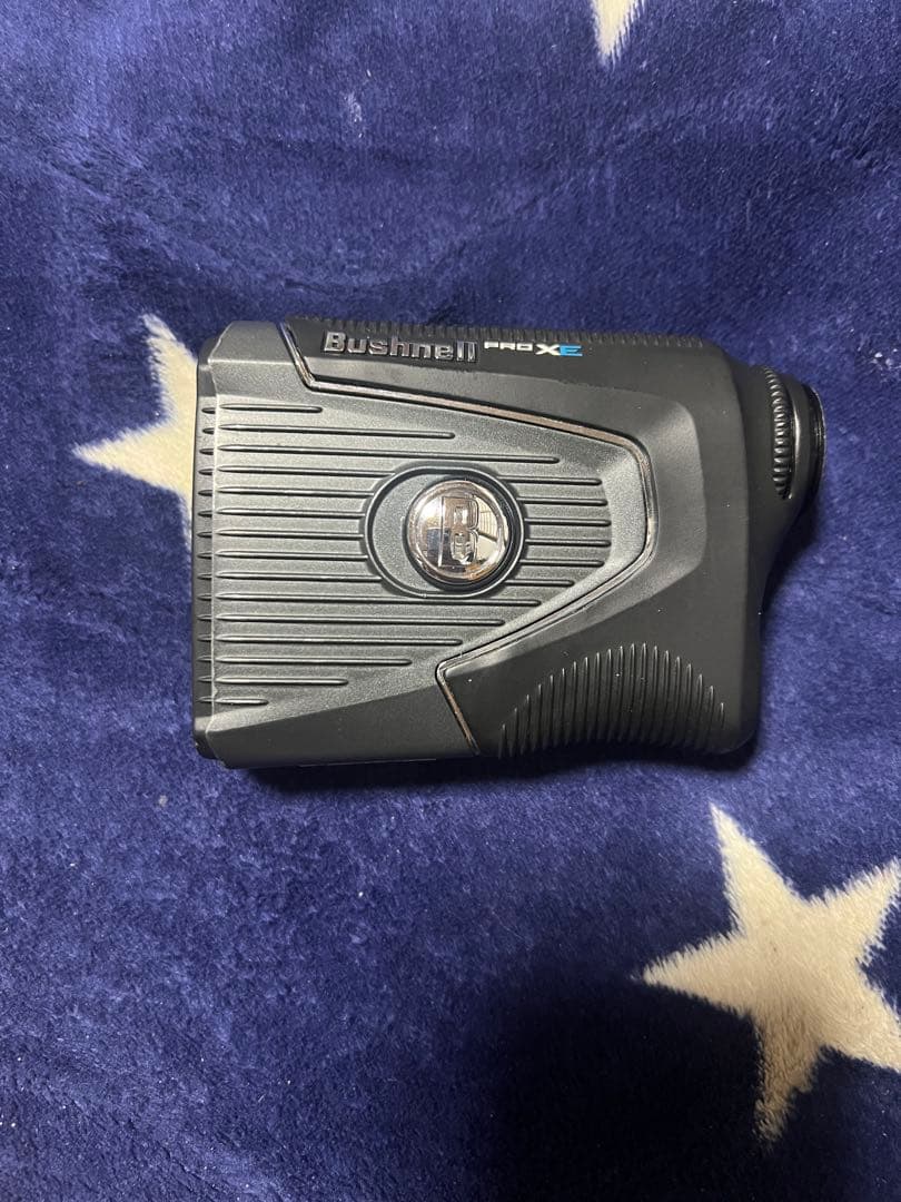 Bushnell Pro XE ゴルフ用距離計とケース